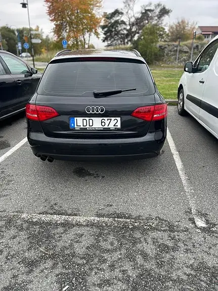 Audi A4 2011 photo 3