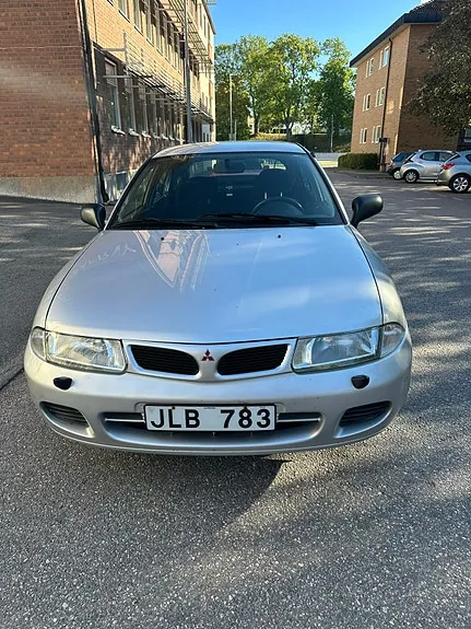 Mitsubishi Carisma