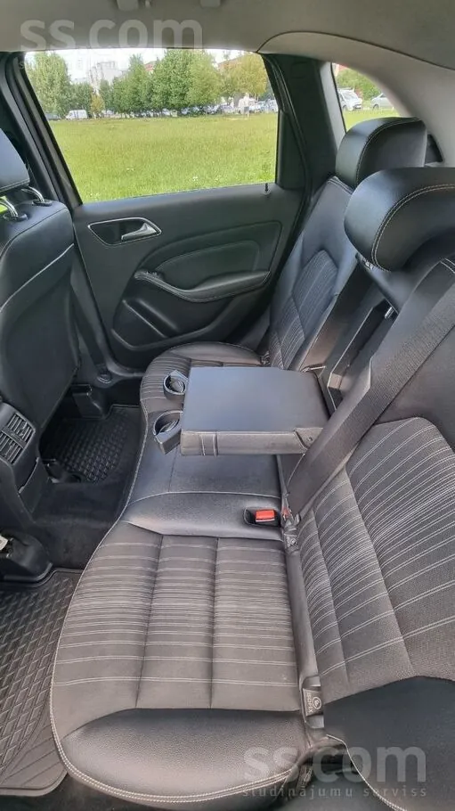 Mercedes-Benz B200 2013 photo 5