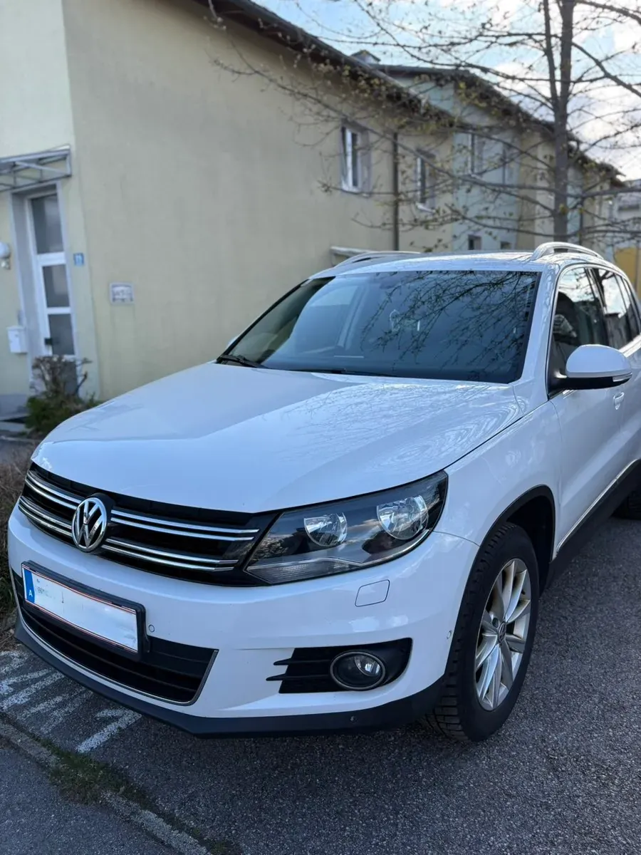 Volkswagen Tiguan 2012 photo 2