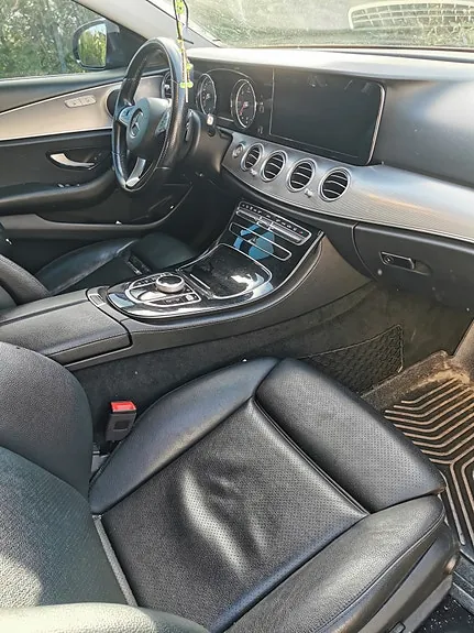 Mercedes-Benz E220 D