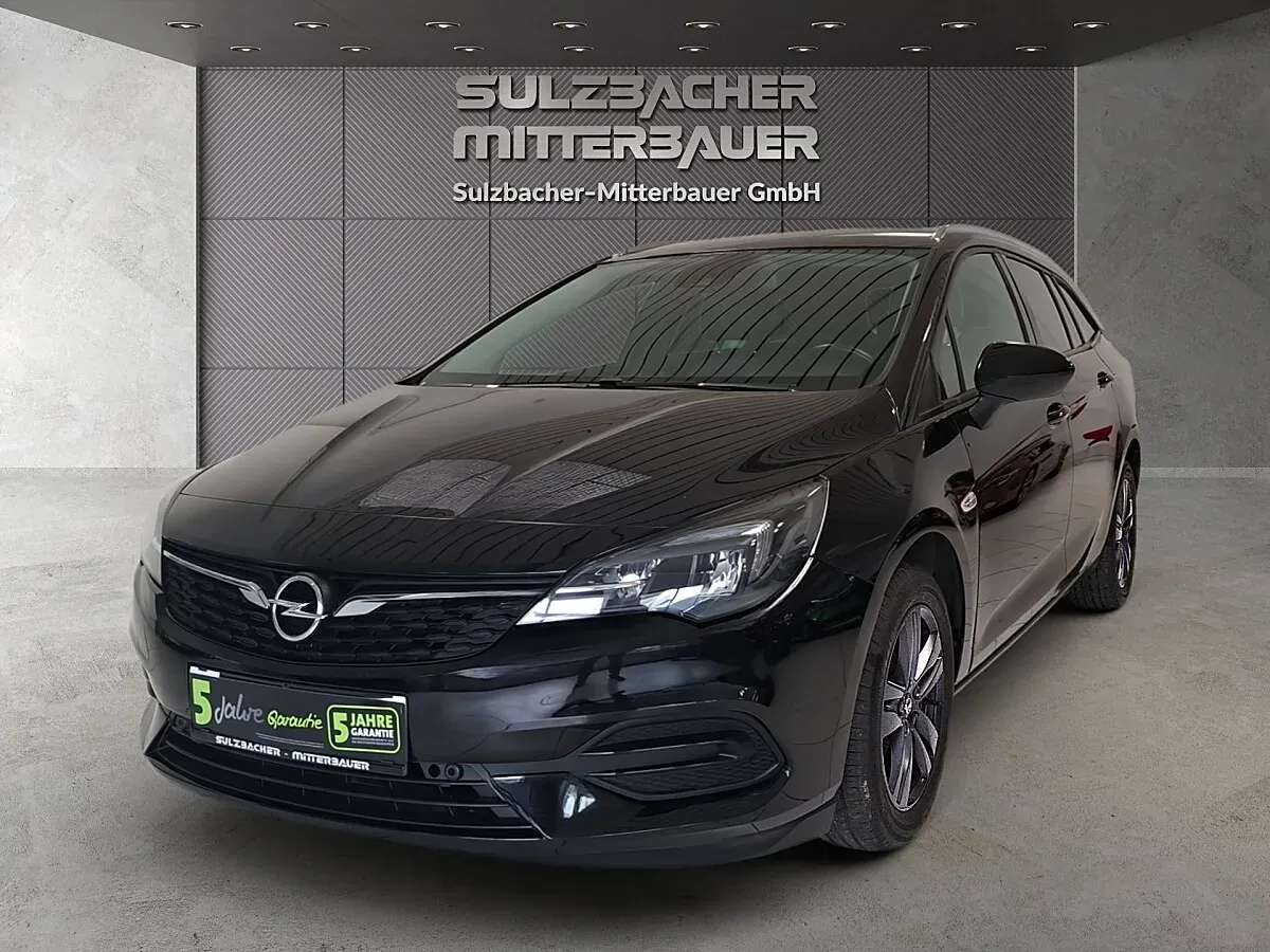 Opel Astra 2022 photo 2
