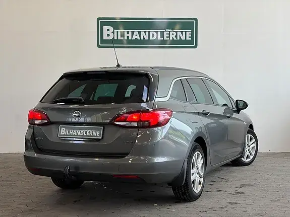 Opel Astra 2019 photo 2
