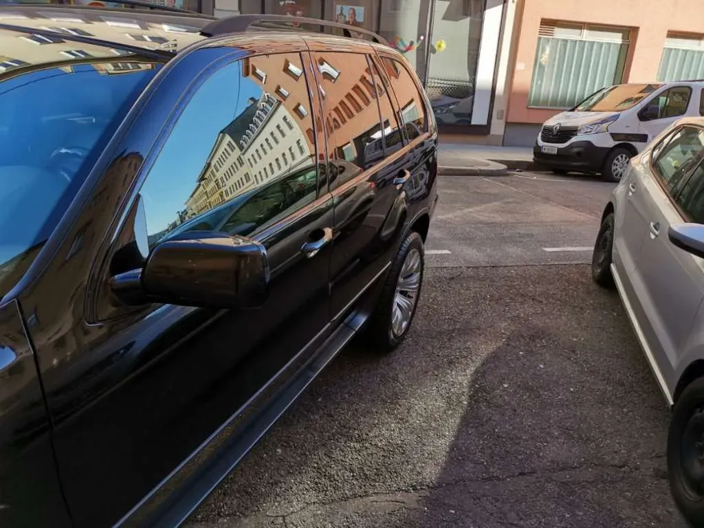 BMW X5 2003 photo 2
