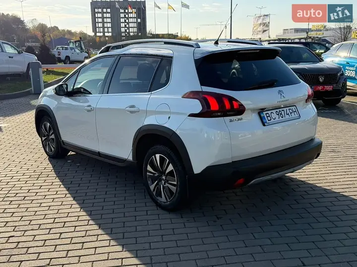 Peugeot 2008 2018 photo 4