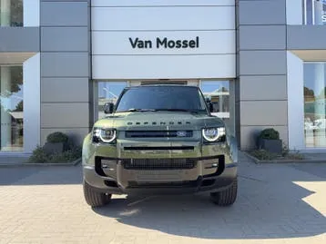 Land Rover Defender 2026 photo 2