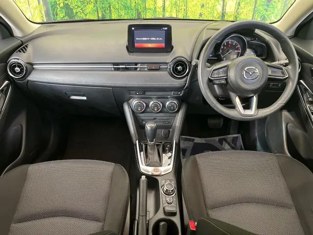 Mazda Demio 2017 photo 2