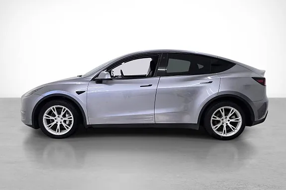 Tesla Model Y 2023 photo 3