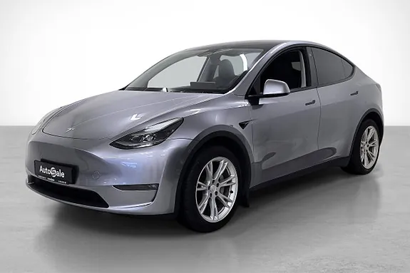Tesla Model Y 2023 photo 2