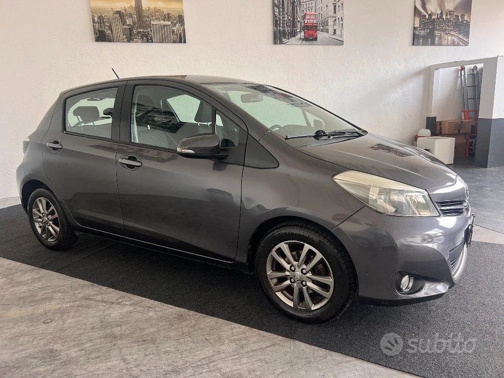 Toyota Yaris 2014 photo 3