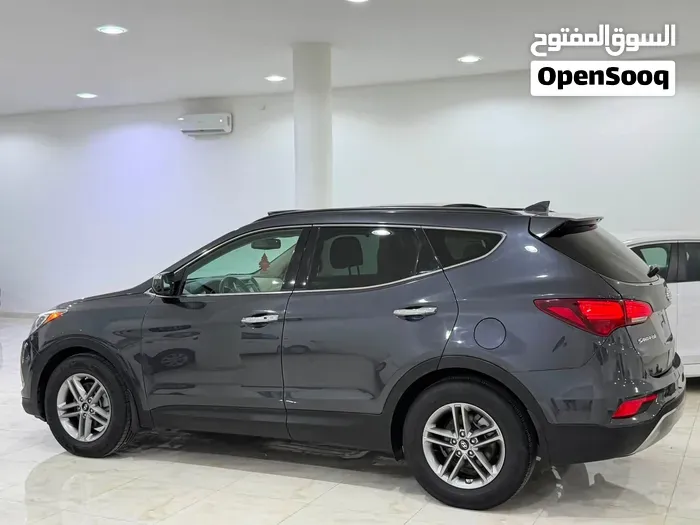Hyundai Santa Fe 2018 photo 3