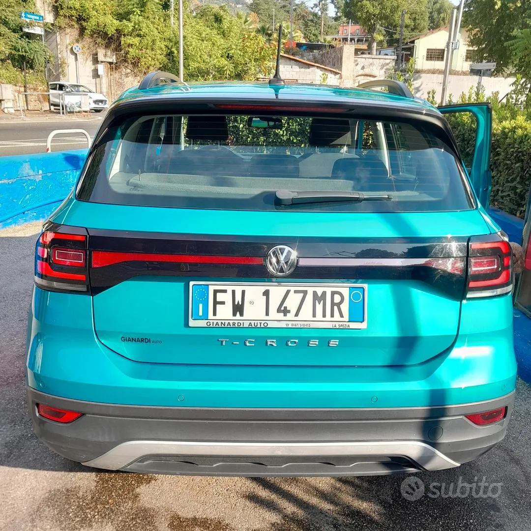 Volkswagen T-Cross 2019 photo 2