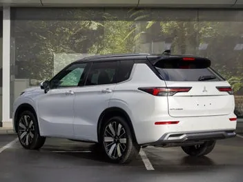 Mitsubishi Outlander 2026 photo 4