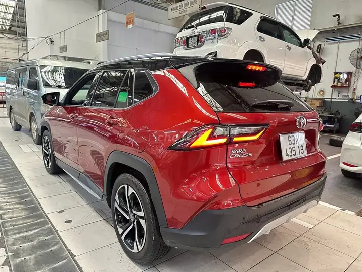 Toyota Yaris Cross 2024 photo 2