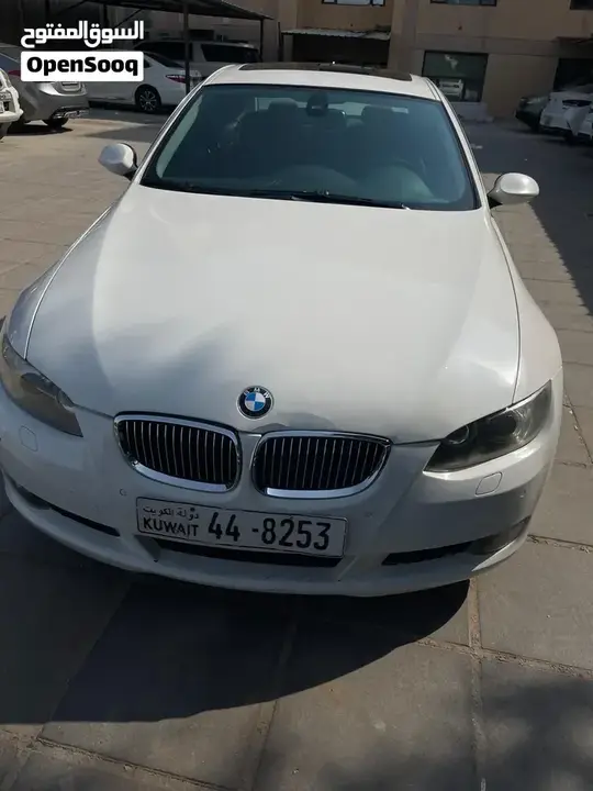 BMW 3 Series 2010 photo 2
