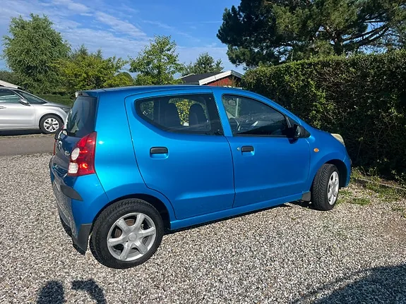 Suzuki Alto 2010 photo 3