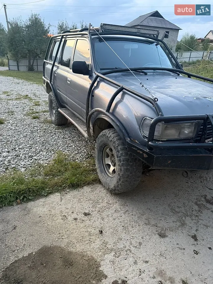 Toyota Land Cruiser 1995 photo 4