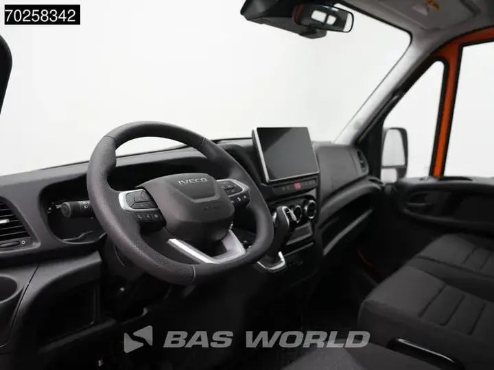 Iveco Daily 2024 photo 3