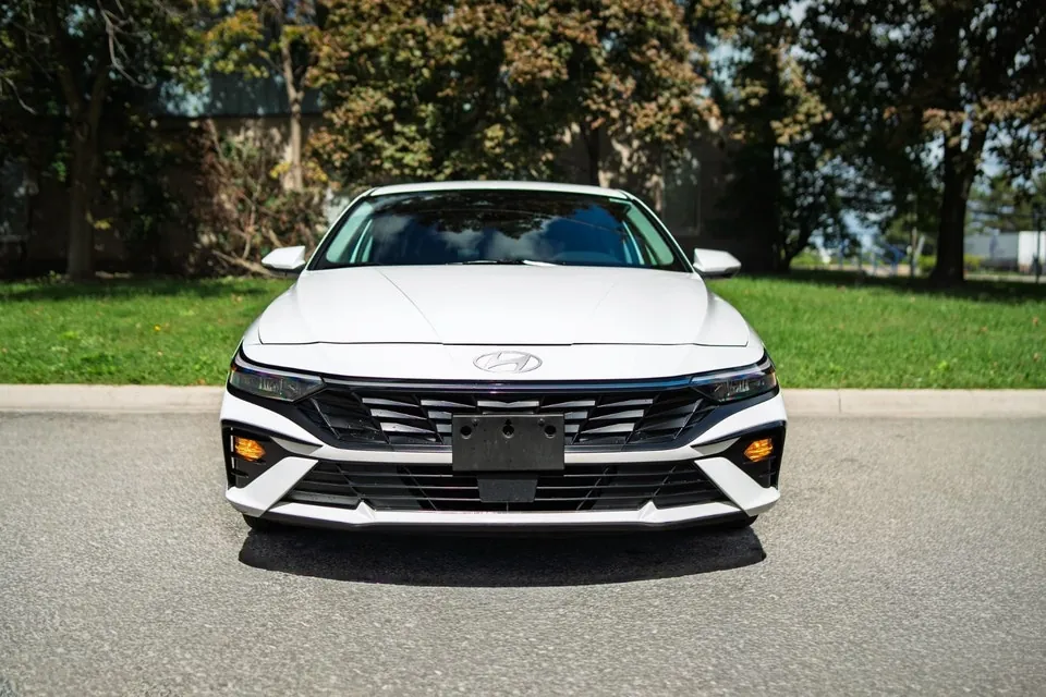 Hyundai Elantra 2024 photo 2