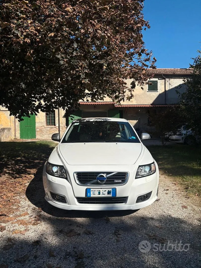 Volvo V50