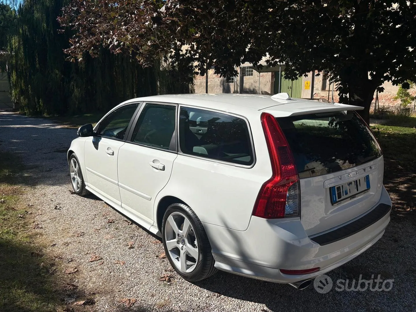 Volvo V50 2010 photo 4
