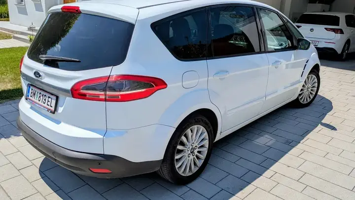 Ford S-Max 2015 photo 2