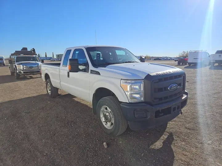 Ford F-250 Super Duty 2015 photo 2