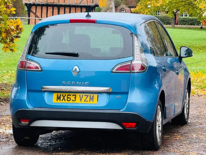 Renault Scenic 2013 photo 4