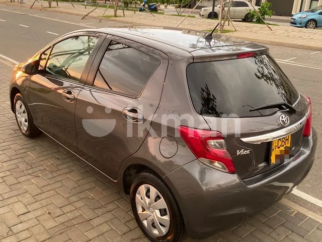 Toyota Vitz 2016 photo 4