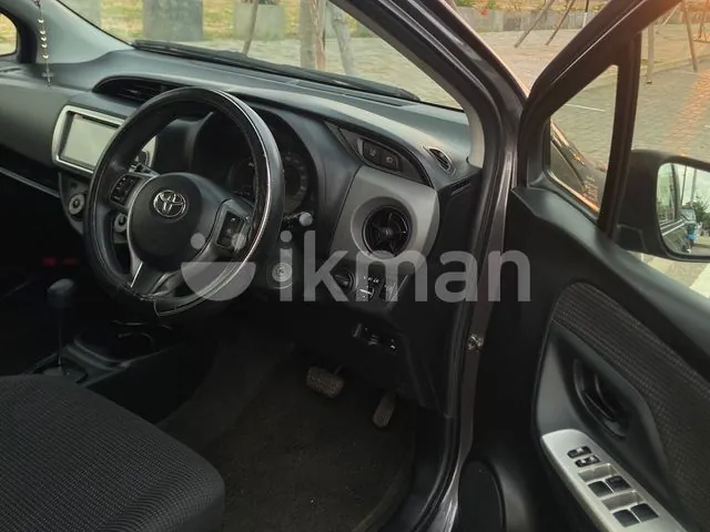Toyota Vitz 2016 photo 5