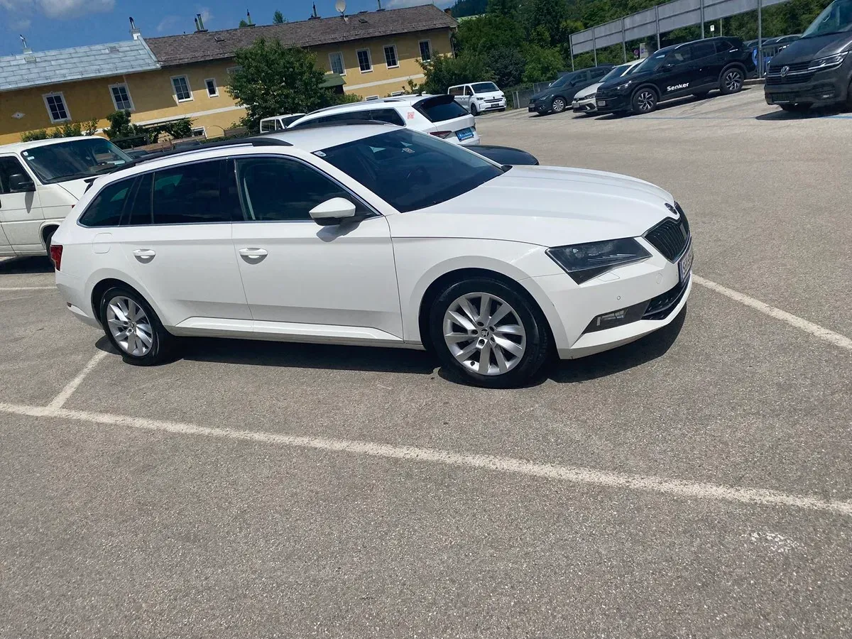 Skoda Superb 2016 photo 3
