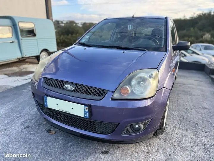 Ford Fiesta 2006 photo 2
