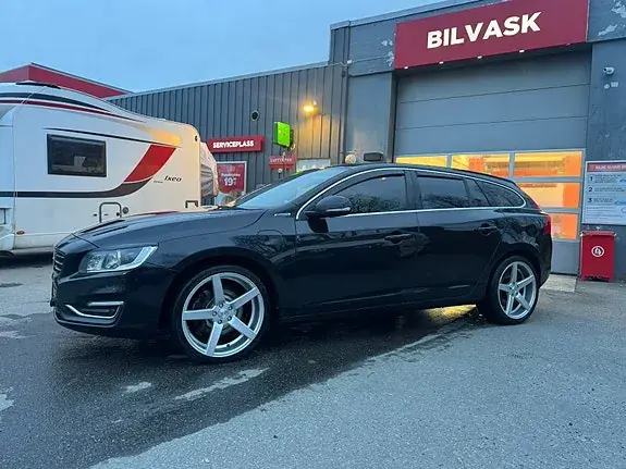 Volvo V60 2014 photo 2