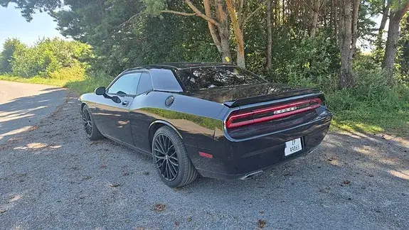 Dodge Challenger 2009 photo 4