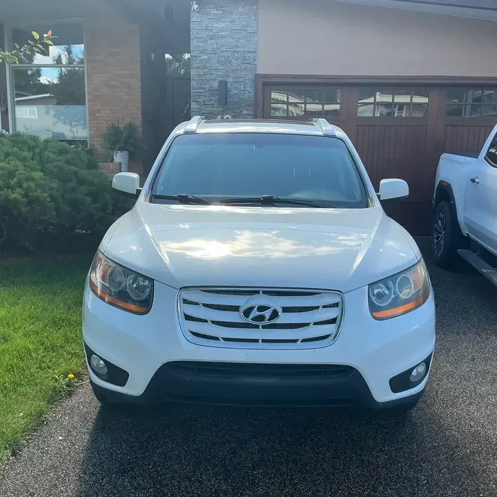 Hyundai Santa Fe 2011 photo 3