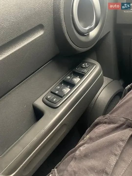 Dodge Nitro 2007 photo 4