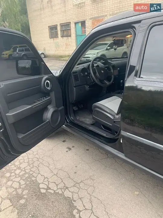 Dodge Nitro 2007 photo 2