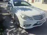 Mercedes-Benz E-Class 2010 photo 2