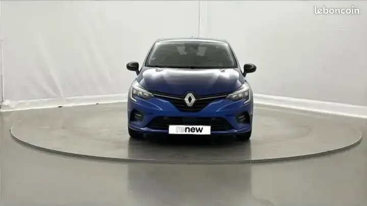 Renault Clio 2023 photo 2