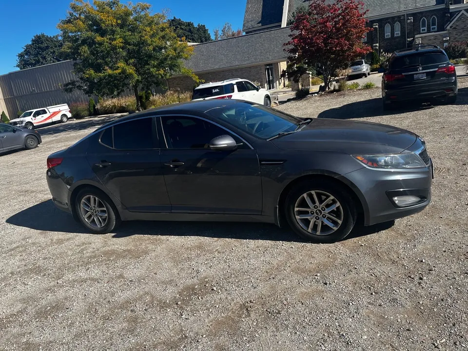 Kia Optima 2012 photo 3