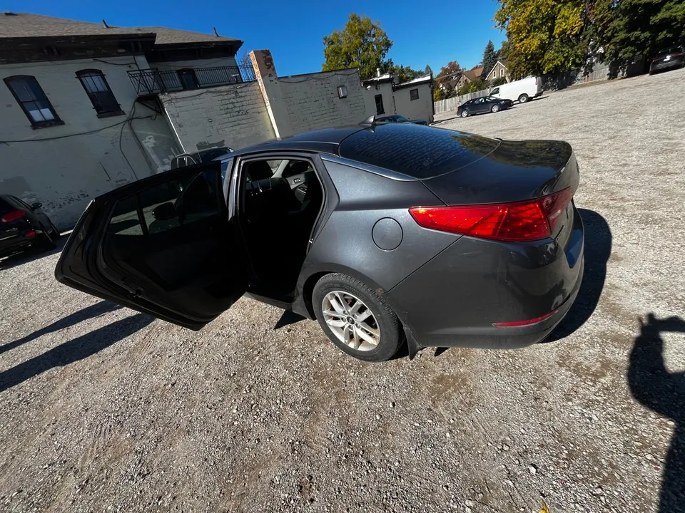 Kia Optima 2012 photo 5