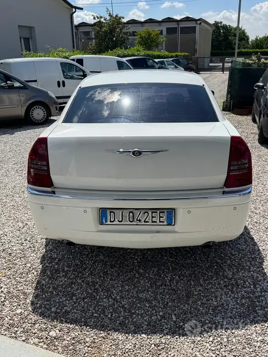 Chrysler 300C 2007 photo 4