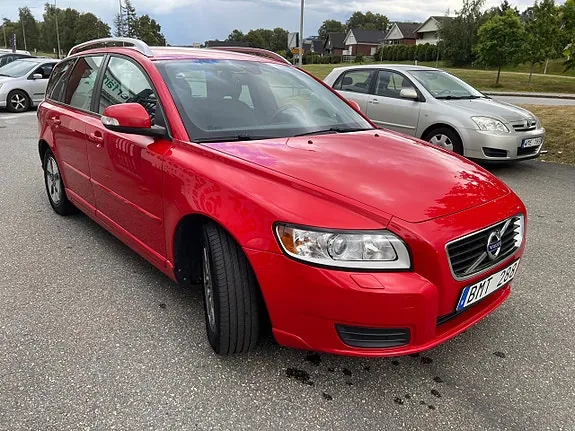 Volvo V50 2012 photo 2