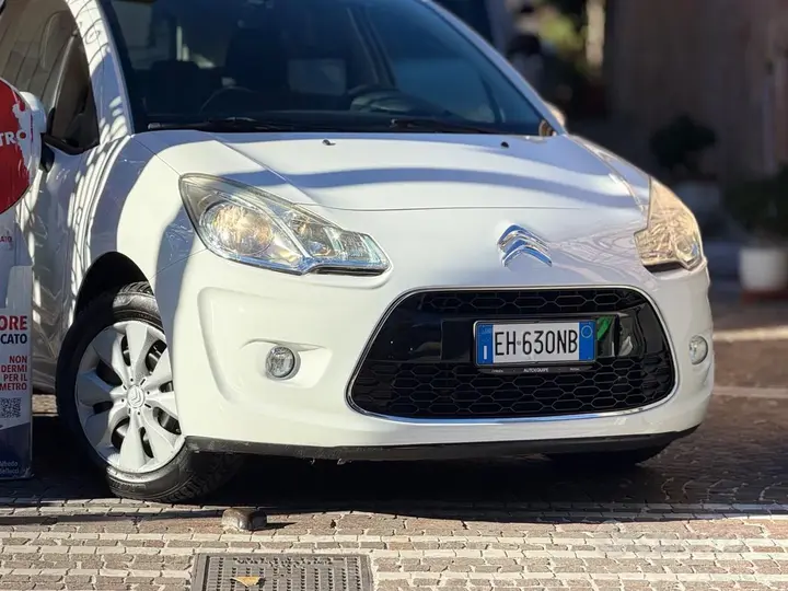 Citroen C3 2011 photo 2