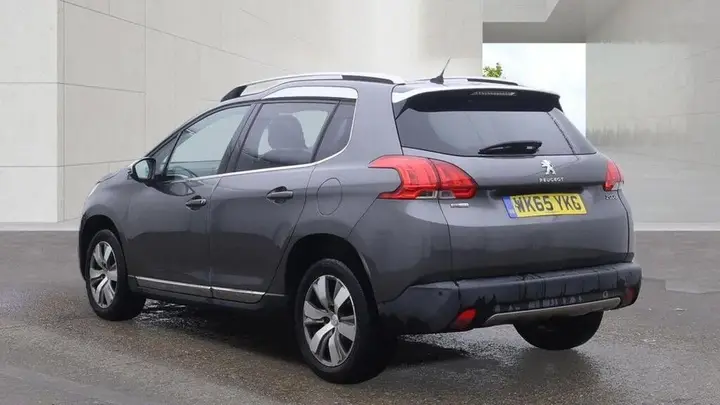 Peugeot 2008 2015 photo 3