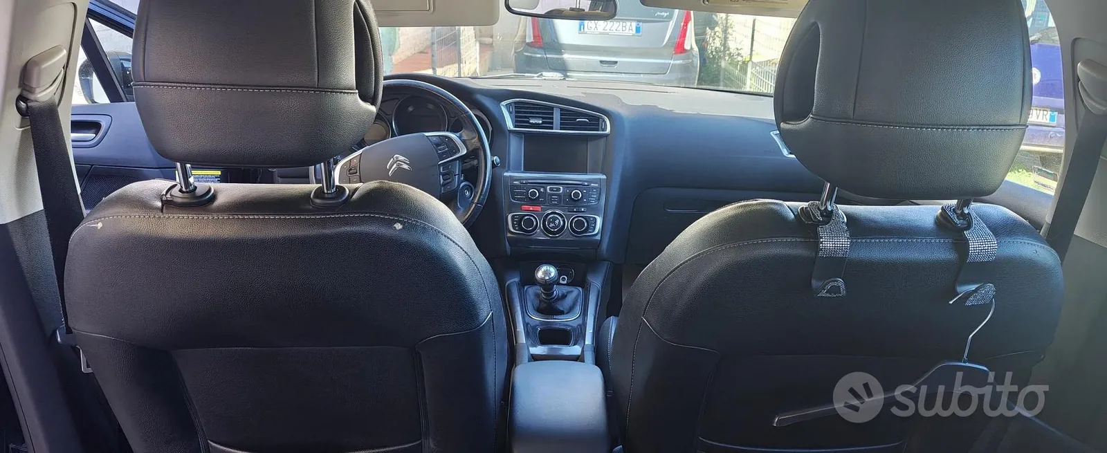 Citroen C4 2012 photo 2