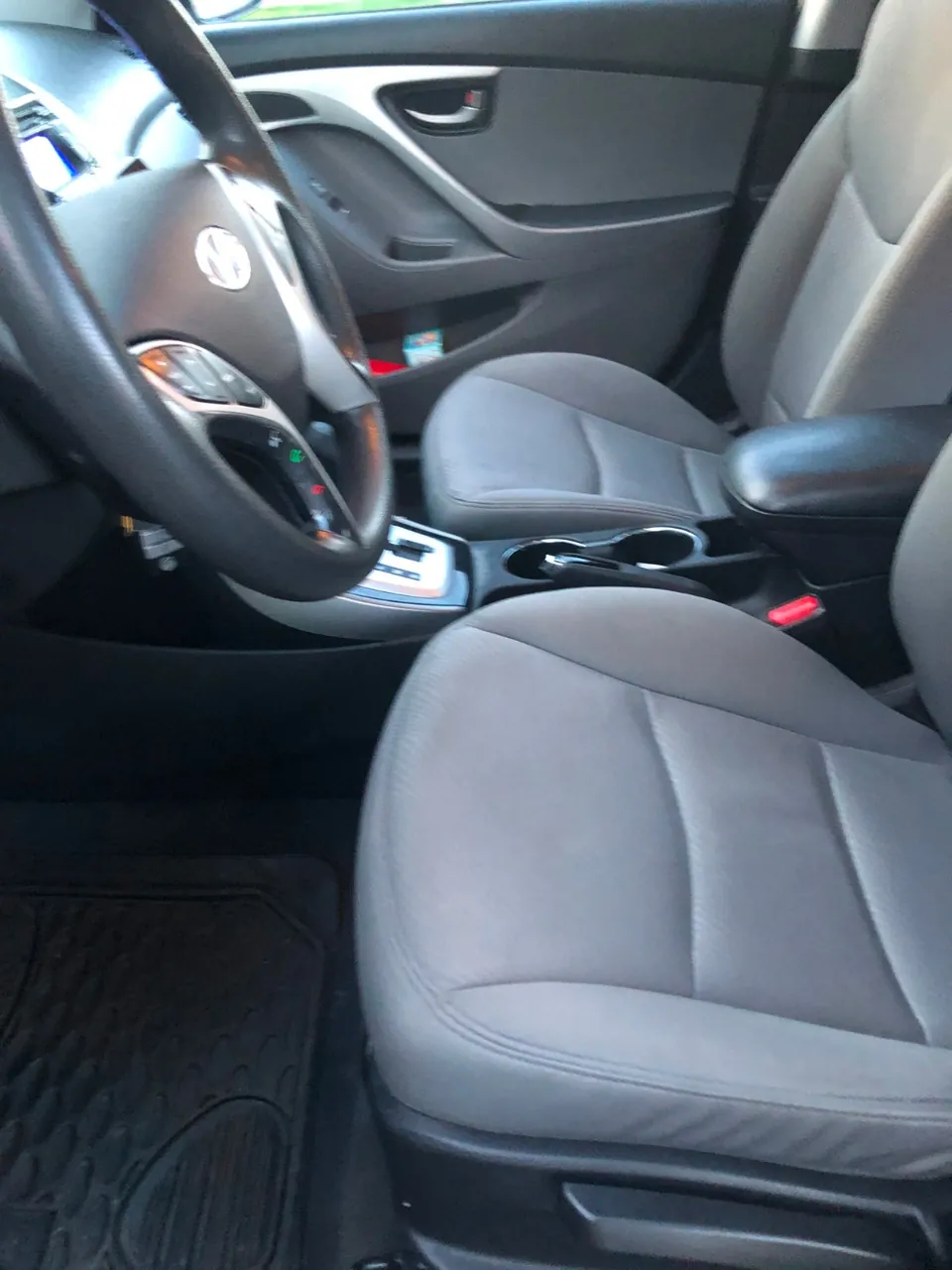 Hyundai Elantra 2012 photo 5