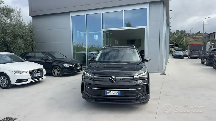 Volkswagen Tiguan 2024 photo 4