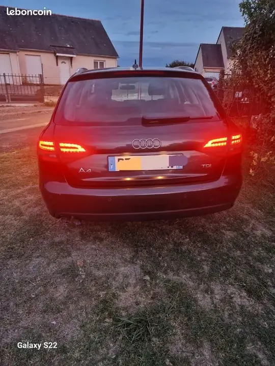 Audi A4 2010 photo 3