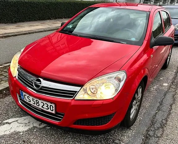 Opel Astra 2009 photo 2